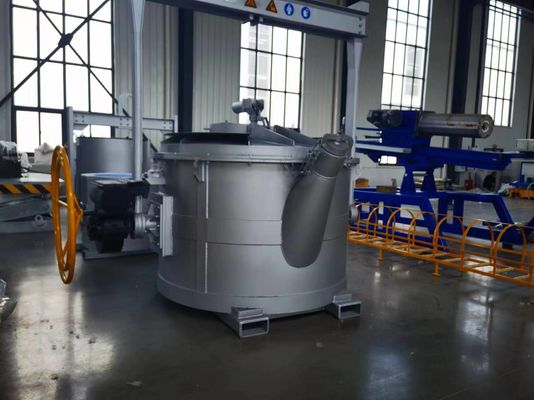 Customized Temperature Range Molten Aluminum Transfer Ladles With Lid And Smooth Surface Finish