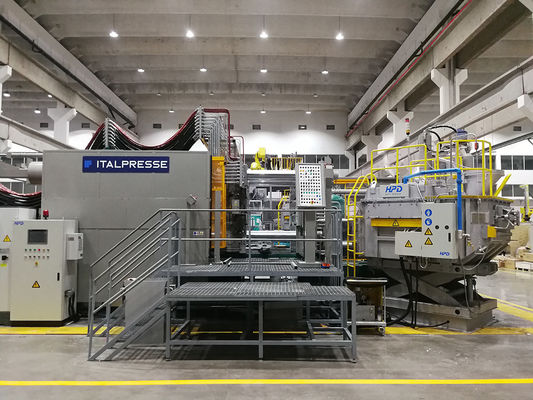 700KG Induction Aluminum Holding Furnace For Aluminium Melting Pouring Liquid Metal