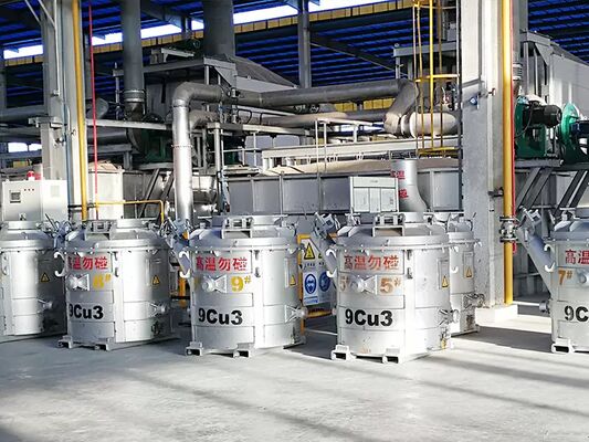 Easy To Clean And Reline Molten Aluminum Transfer Ladles With Heat-resistant Handles And Secure Locking Mechanism